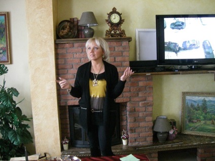 Илона Cauldre - ясновидец и психически, един от дама - списание за жени