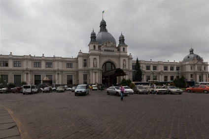 Cum pentru a ajunge la Lviv din Kiev orarul de trenuri, avioane, autobuze, microbuze