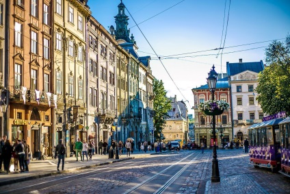 Cum pentru a ajunge la Lviv din Kiev orarul de trenuri, avioane, autobuze, microbuze