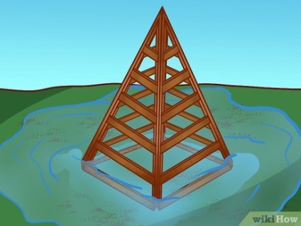 Cum se construiește o grădină din lemn sub forma unei piramide