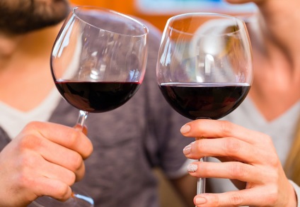 Cum să păstreze un pahar de vin