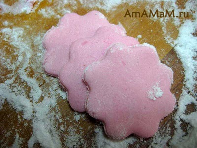 Cum sa faci mastic de la marshmallow (marshmallow) pentru tort, flori si figurine