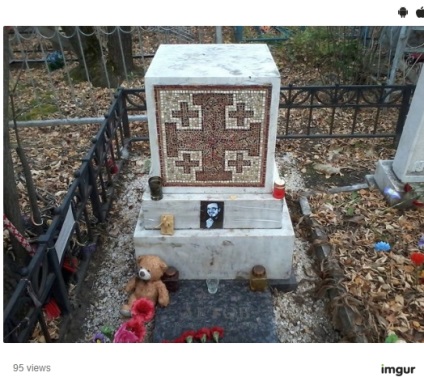 Cimitirul punk ce se întâmplă la mormintele eroilor de rock
