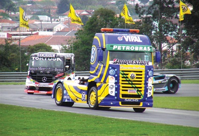 teherautók Ring Race