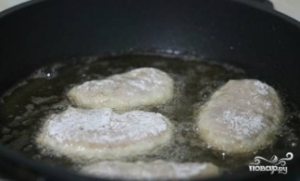 Csirke húsgombóc paradicsomos szósszal - lépésről lépésre recept fotók