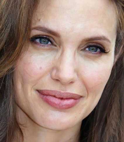 Make-up stele Angelina Jolie