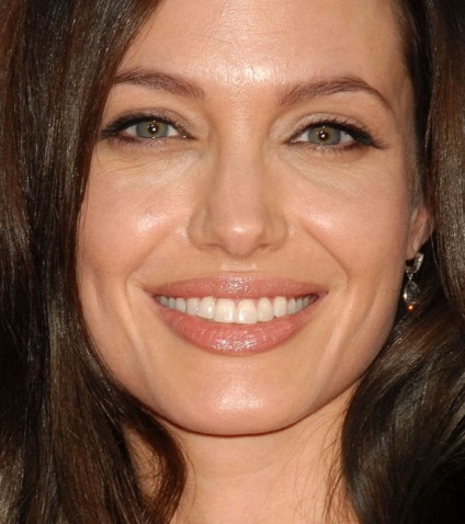 Make-up stele Angelina Jolie