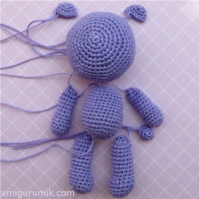 Mini Amigurumi medve (kör) - -