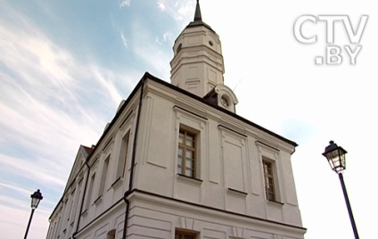 Mogilev City Hall, a legjobb építészeti emlékek Fehéroroszország XVII században, a bíróság anyakönyvi hivatal, börtön tűz