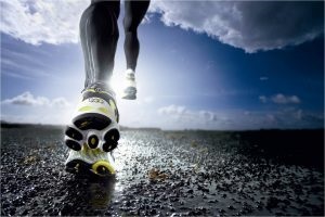 Lehetséges az, hogy visszeres lábak futtatni a helyes futótechnika, hogy milyen cipőt választani, valamint a használatát