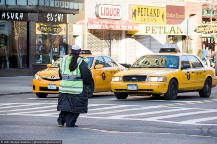 Ce fac polițiștii din America?