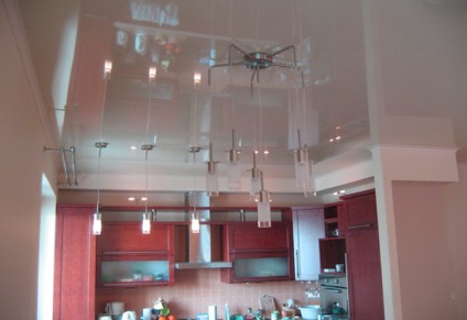 Photo Stretch mennyezetek a konyhák számára, javítási és építőanyagokat a lakások és villák
