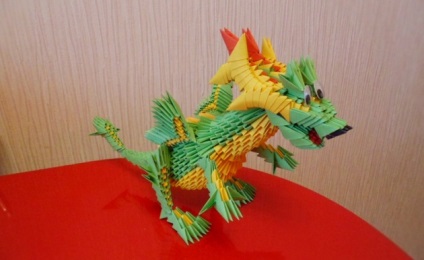 Anul nou dragon din module origami