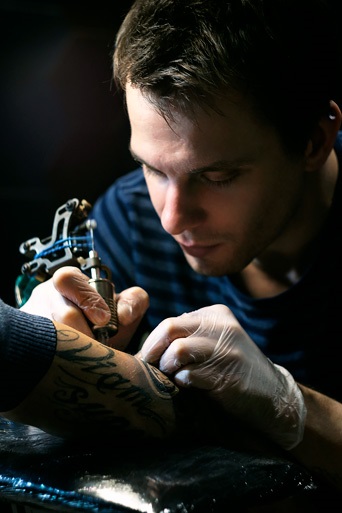 Áttekintés grafika tattoo szalon, tattoografika (grafika) Áttekintés tetováló szalon grafika, tattoografika