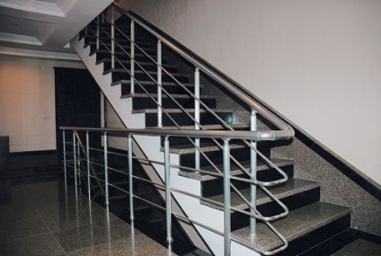 Kerítések lépcsők rozsdamentes szerelési elem saját kezűleg (fotó és videó)