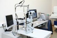Echipament de oftalmologie