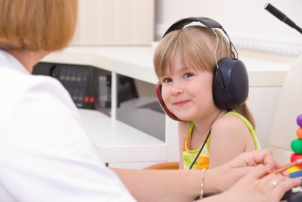 Caracteristicile reabilitării copiilor cu deficiențe de auz