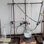 Dezumidificarea acetonului, un profesor de chimie