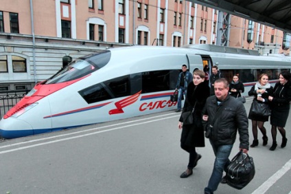 Tól Tsarskoselskogo vonatok dupla magas „vándorsólyom”
