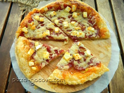 Pizza de la patiserie (drojdie sau bezdrozhzhevogo)