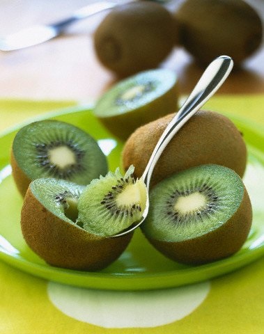 Kiwi fructe - bun, rău, cum să utilizați