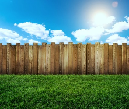 Vopsirea unui gard sau a unui algoritm de gard din lemn funcționează