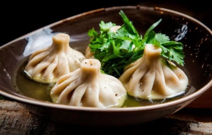 Inkrementális recept khinkali grúz, titkok és válogatott összetevőket (grúz) Lépésről lépésre recept khinkali grúz, a titkos összetevők és választás