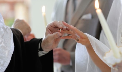 Felicitări pentru nunta ortodoxă de la părinți în proză sau în SMS