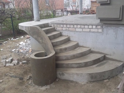 Calculul si constructia de scari exterioare pentru pridvor, fotolii metalice, din beton, scari din lemn