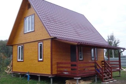 Repararea fundatiei unei case din lemn cu picior