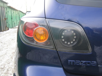 Opreste dioda care emite lumina cu mainile () Picioare LED cu mâinile