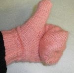 Mănuși calde pe două ace de tricotat
