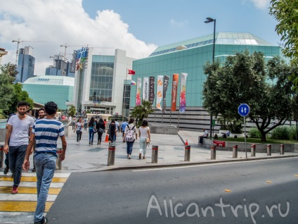 Centrul comercial Jevahir din Istanbul İstanbul cevahir avm