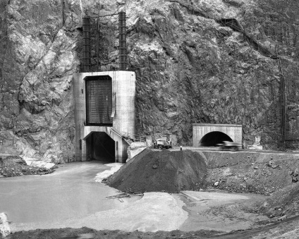 Un Hoover Dam unic, sau barajul Hoover