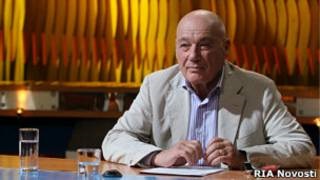 Vladimir Pozner sa scuzat Duma de Stat pentru rezervare - serviciul rusesc bbc