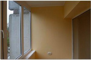 Decoratiuni interioare ale balconului materialelor folosite, tehnologia captusind loggia in interiorul propriilor maini,