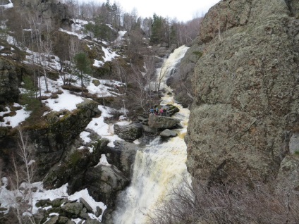 Cascada gadelsha, principalele, locuri, lângă foc