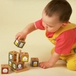 Nyolcadik hónap - az oktatási játékok a baba, a gyermekpszichológus
