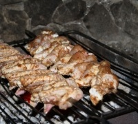 Ropogós fokhagyma szárnyak a grill nyárs fotó recept