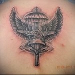 Importanța înțelesului tatuaj militar, poveste și fotografie