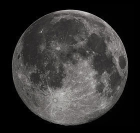 10 Fapte uimitoare despre Lună
