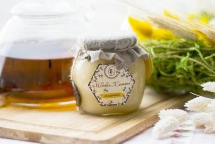 Akkuraevy Honey - a gyógyító tulajdonságait és alkalmazási javallatok