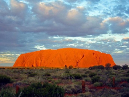 Ayers Rock este un miracol australian