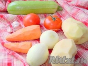 Padlizsán párolt gombával - előállítására lépésről lépésre képekkel (padlizsán) Padlizsán párolt gombával - készül lépésről lépésre fotókkal