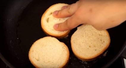 Fast sandwich-uri fierbinți