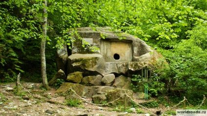 Obiective turistice Sochi Volkonsky dolmen, drumuri de pace