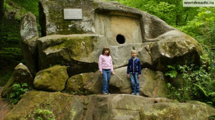 Obiective turistice Sochi Volkonsky dolmen, drumuri de pace