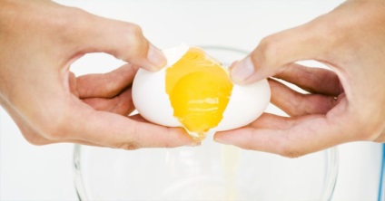 Măști eficiente pentru ouă pentru părul de lux la domiciliu - setări de sănătate