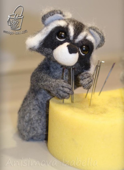 Raccoon, clasa de masterat pe felting