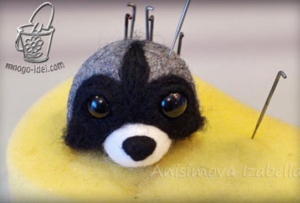 Raccoon, clasa de masterat pe felting